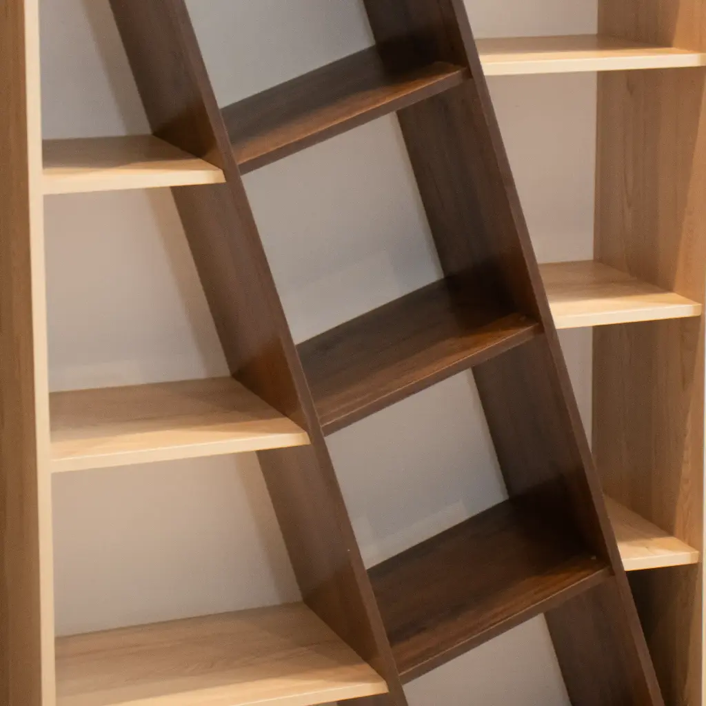 کتابخانه شهاب ۶.webp